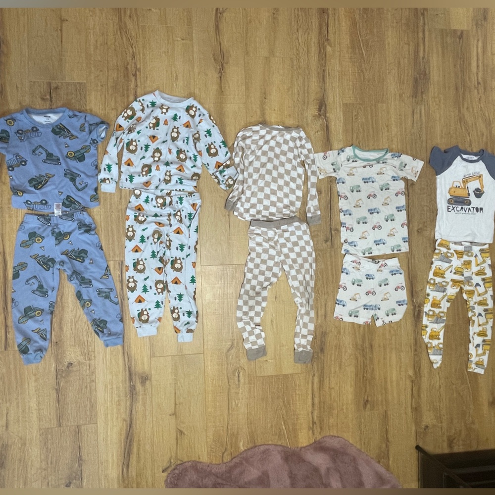 5T pajamas bundle